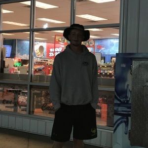 Meet your Posher, Ethan